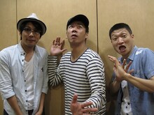 5月31日（金）、東京・表参道GOUNDにて「ザブングル×やまもとまさみ 新ネタライブ」を行うザブングルとやまもとまさみ。