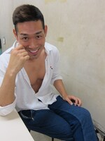 モデル業宣言をしたレイザーラモンHG。