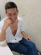 モデル業宣言をしたレイザーラモンHG。