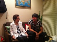 「ヨルスパ！ ボクとオカンの2人旅 ～30代芸人が感謝の親孝行」(c)KTV