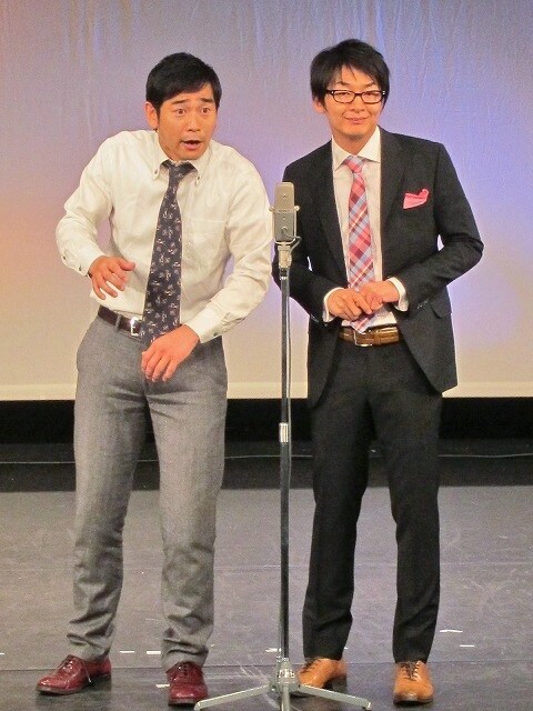 8月14日発売DVD「ハマカーンネタベストDVD2013『KIWAMI』」収録ライブの模様。