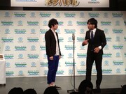 ネタを披露するLLR。