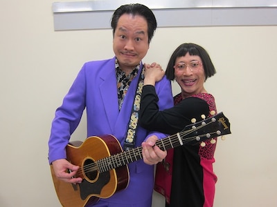 「歌ネタ王決定戦2013 presented by マルハン」で優勝した吉本新喜劇のすち子＆真也。