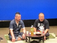 杉作が披露する高野拳磁の話に小林も興奮。