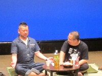 ケンコバが思う一番腰にいい座り方。