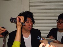 セカンドDVDを発売することを発表したレイザーラモンRG。