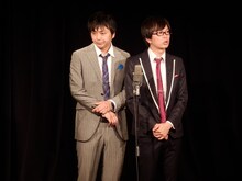 ネタを披露する磁石。