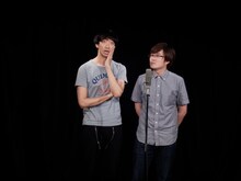 漫才を披露するラバーガール。