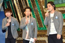 会見でMCを務めたジャングルポケット。