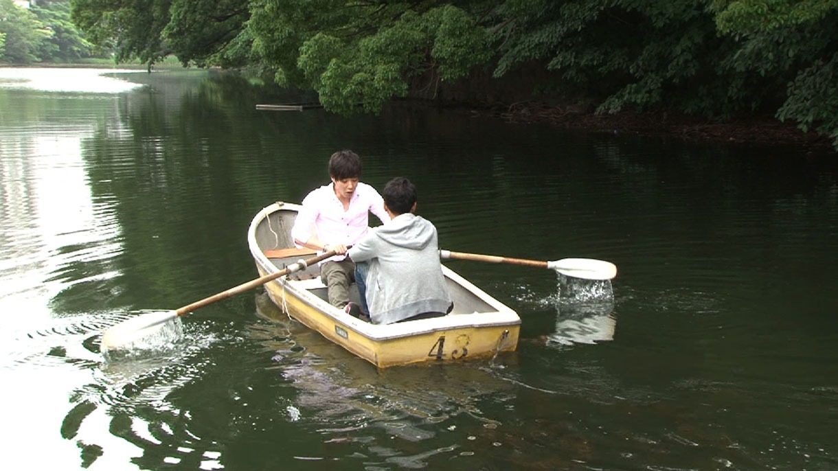 DVD「ライセンス なぜか離島へ… presented by ガリゲル」特典映像の一場面。