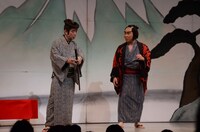 1幕2場の「コントライブ」より。