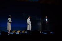 1幕2場の「コントライブ」より。