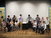 よしもと軍対連合軍の対決。