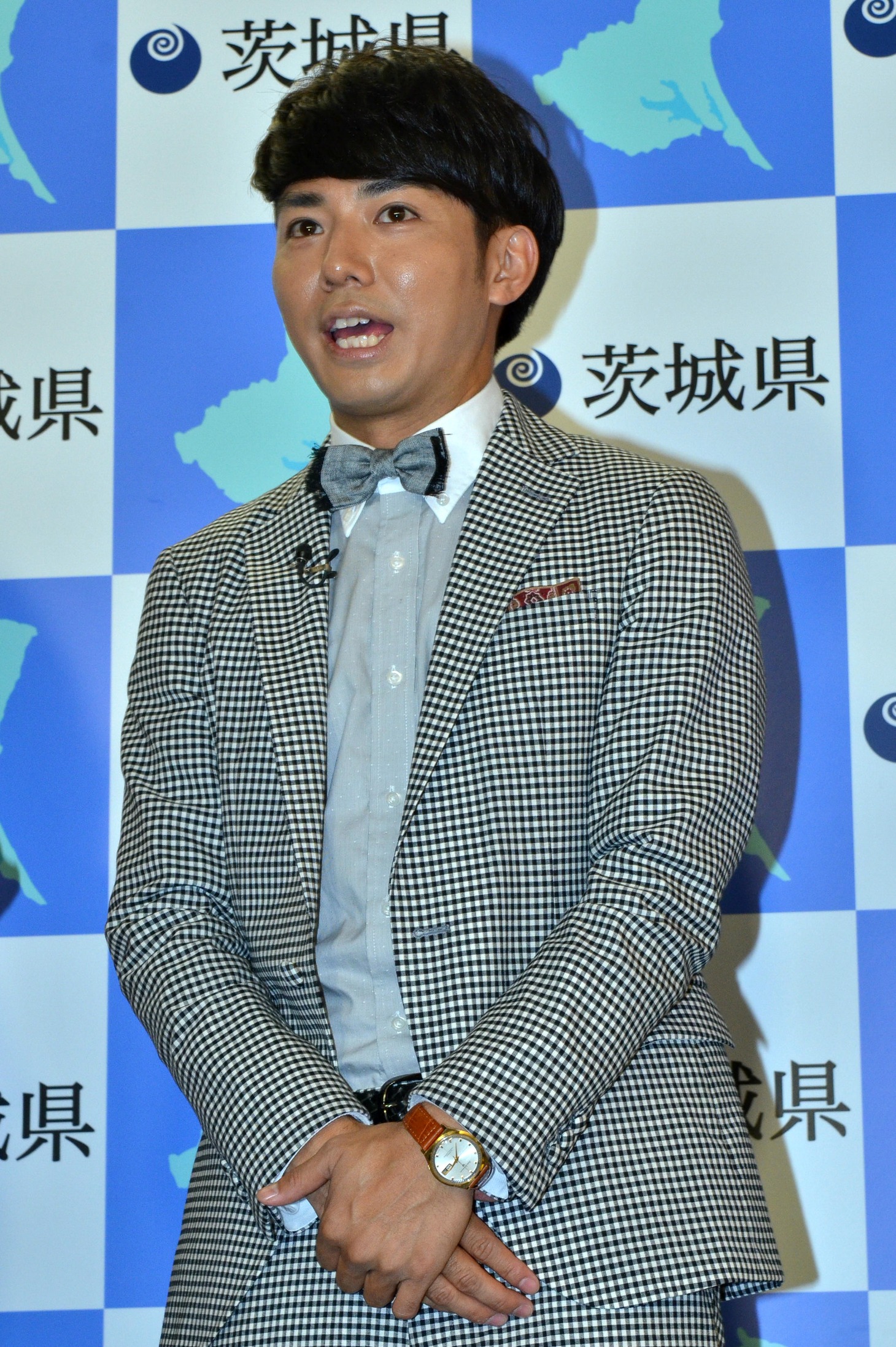 ピース綾部