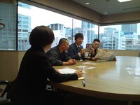 レイザーラモンとザ・プラン9・浅越ゴエ。(c)吉本興業