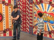 懸垂で肘を痛めた藤原。