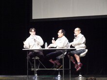 イベント「オレたちと赤坂と東京ポッド許可局～屁理屈ブリッツ～」に出演した（左から）米粒写経・サンキュータツオ、マキタスポーツ、プチ鹿島。