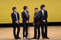 ボケ4人衆。ツッコミがいないため漫才が成立しない。