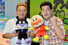 映画「それいけ！アンパンマン とばせ！希望のハンカチ」のヒット記念イベントに登場したサンドウィッチマン。