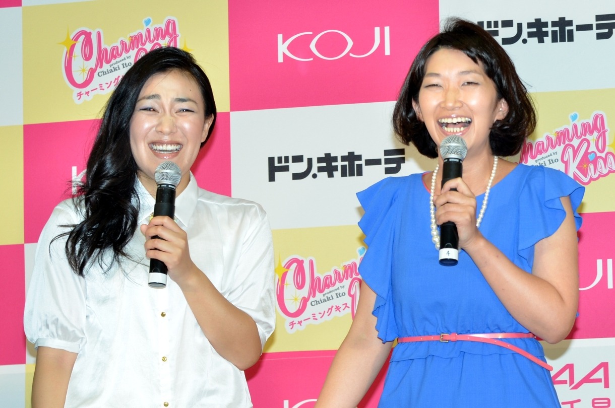 つけまつげを装着したほか、普段のイメージとは違う装いで登場し、上機嫌なたんぽぽ。
