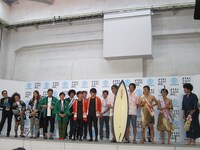 住みます芸人たち。