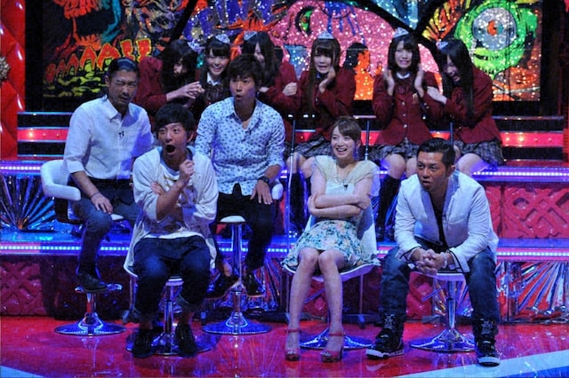 「水トク！『世界の怖い夜～真夏に震える絶叫スペシャル』」に出演する、パンサー（手前左）ら。(c)TBS