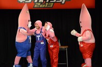 コントを披露するノッポンズ。