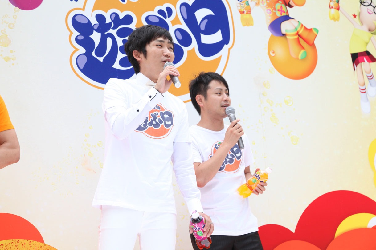 「ファンタ・真夏の雪祭り！」に登場したNON STYLE。