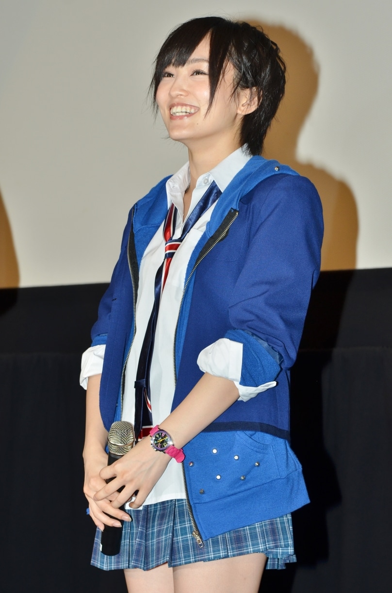 山本彩