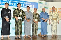 「おむすび顔芸人」の（左から）品川庄司、バッドボーイズ佐田、千鳥・大悟、くまだまさし、スリムクラブ内間。