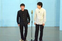 浜口浜村。浜村（左）は相方・浜口への恨みつらみを暴力で晴らそうとする。