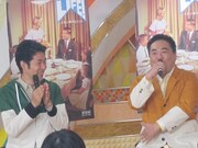 トークショーに参加した塚地と池田。自己紹介でコントのセリフを言う塚地に観客も大喜び。