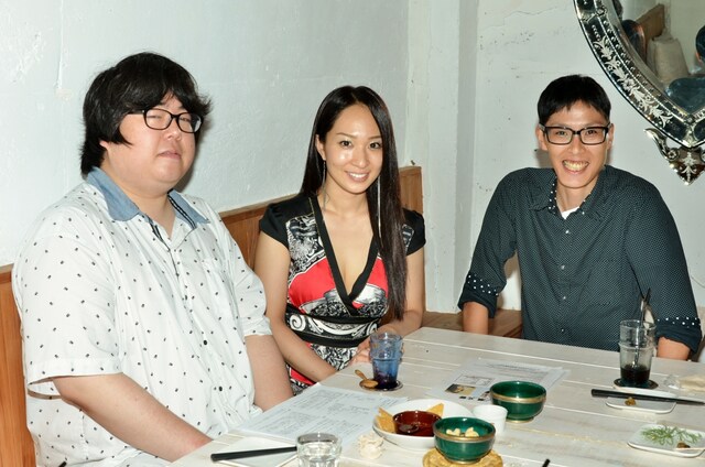 「レインボー三羽ガラス ゲイ×レズ×バイ特別座談会」に登場する、りあるキッズ安田（右）、瀬戸一樹（左）、一ノ瀬文香（中央）。