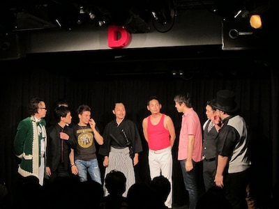 エンディングでG1クラスと絡むお侍ちゃん。タイムボムのニックと同じ「四谷の寺子屋」こと上智大学出身であることが判明。