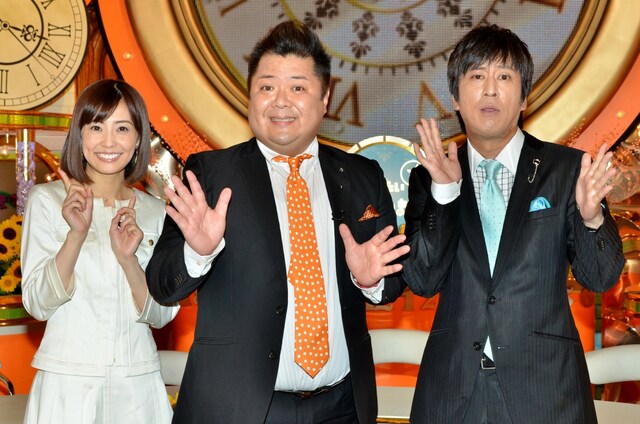 「謝りたい人がいます。」MCのブラックマヨネーズと、小林麻耶（左）。