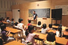 特別授業「ギャグを1兆個持っている！FUJIWARA原西先生が教える『ギャグ講義』」