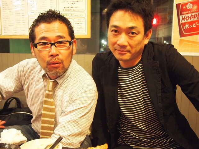 北海道テレビ藤村忠寿ディレクター（左）と、読売テレビ西田二郎プロデューサー（右）