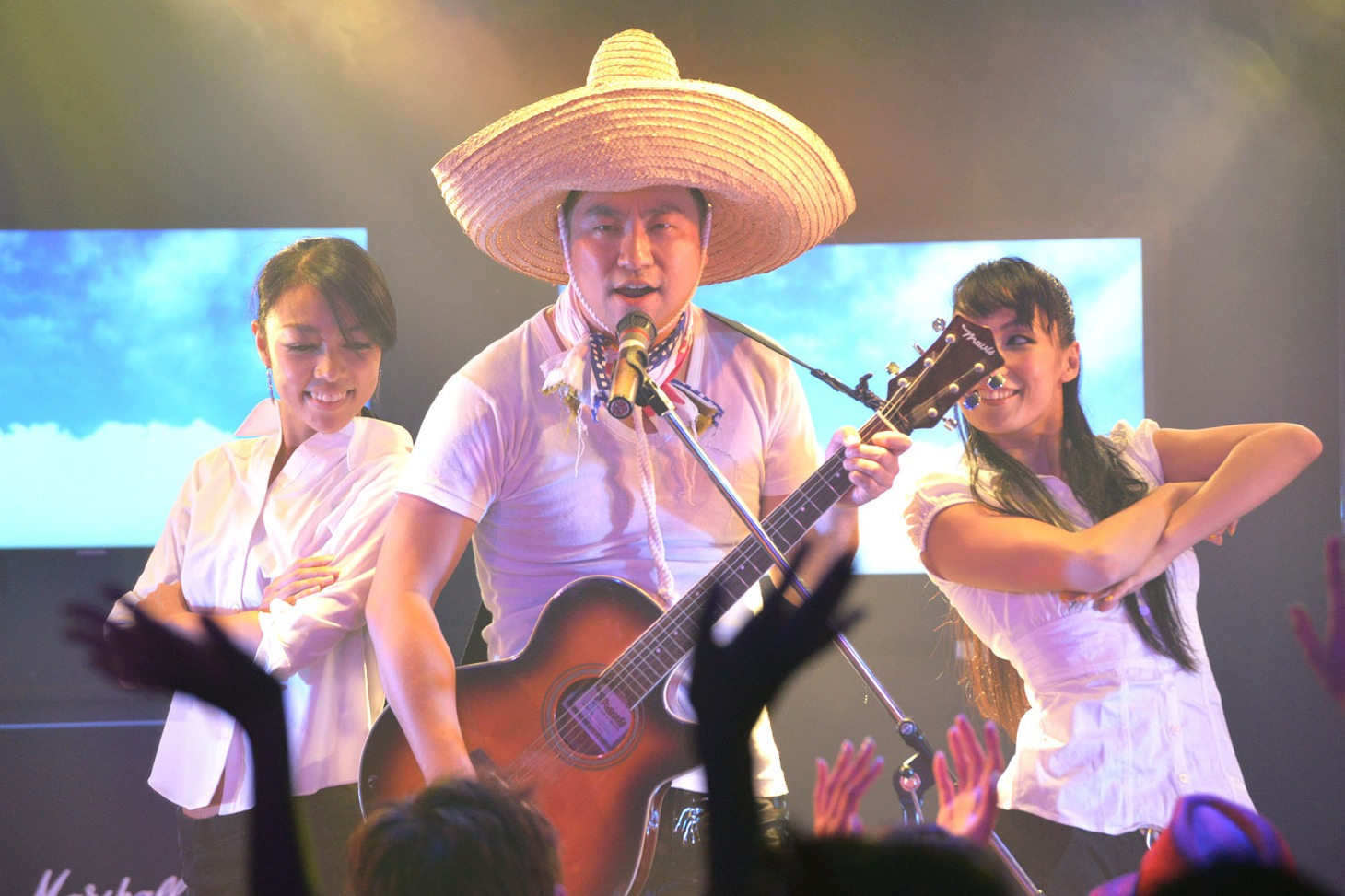 ツアーで行ったメキシコの帽子を「田園」に代用したRG。