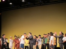 ラップバトルを繰り広げたあばれる君とクマムシ佐藤。