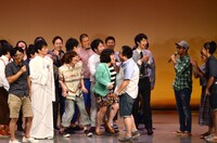 エンディングで真空ジェシカ・川北をそそのかしたことが暴露されたおぎやはぎ矢作（右から3人目）に非難集中。