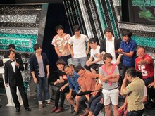 LLRの番組で自分好みの女芸人をブッキングする内田弦プロデューサー、東大卒。額にはなぜかドライアイスのやけど傷。