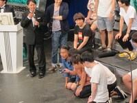 ライセンスのチクりにより、よしログの輪を大事にするほっしゃん。に怒られるパンサー。