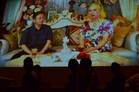 会見の中で上映された、野田秀樹（左）と美輪明宏（右）の対談。