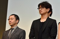 （左から）野田秀樹、瑛太。