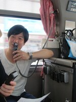 今回も5分で完売した川口ツアー。1年ぶりのファンの笑顔にご満悦のタレント。