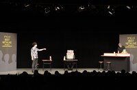 グランジ単独ライブ「DVD収録ベストネタライブ」の一場面。