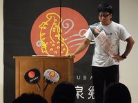 湯原温泉郷「江西劇団」公演の模様。