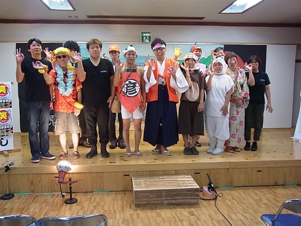 湯原温泉郷「江西劇団」公演の模様。