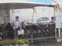 バカンス気分で大洗にやってきた超敏腕マネージャー西行寺光。