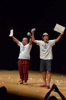 山梨大使に就任したぴっかり高木といしいそうたろう。